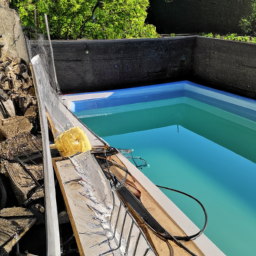 Piscine Extérieure à Coque : Élégance et Facilité d'Entretien Albi